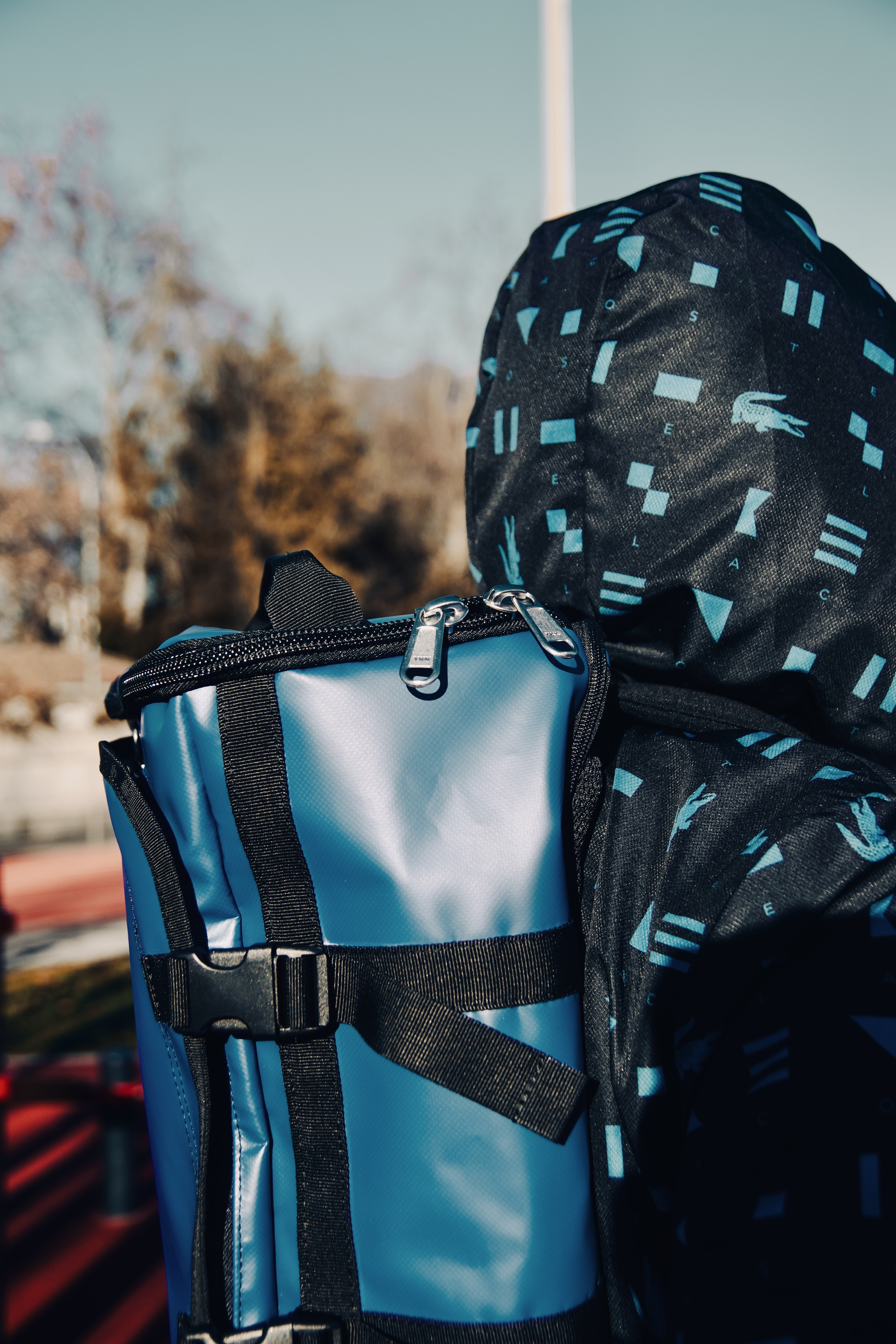 Dos du sac bleu